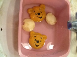 no cardtables, wicker bear chair, 001